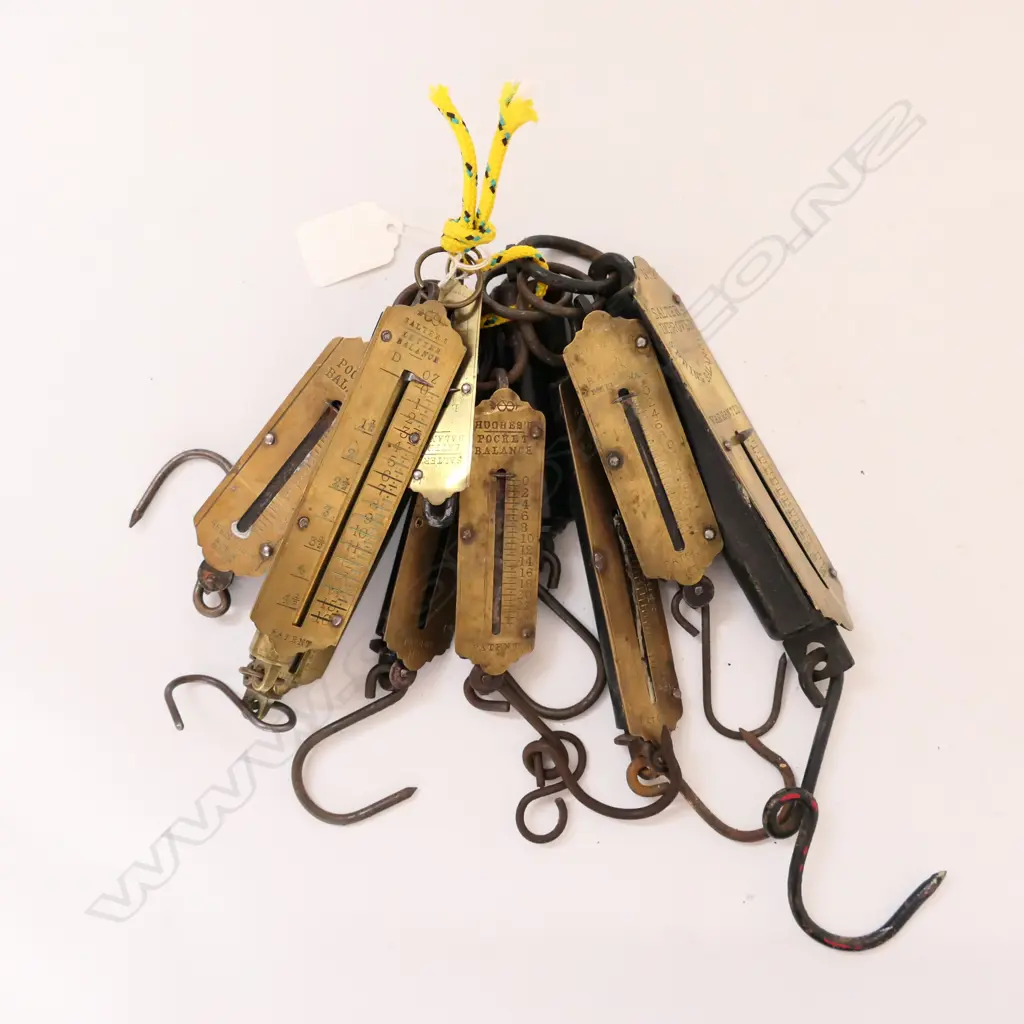 10 BRASS FLAT FRONT SPRING SCALES (POCKET/LETTER BALANCES), VARIOUS MAKER'S AND SCALES Image 1++